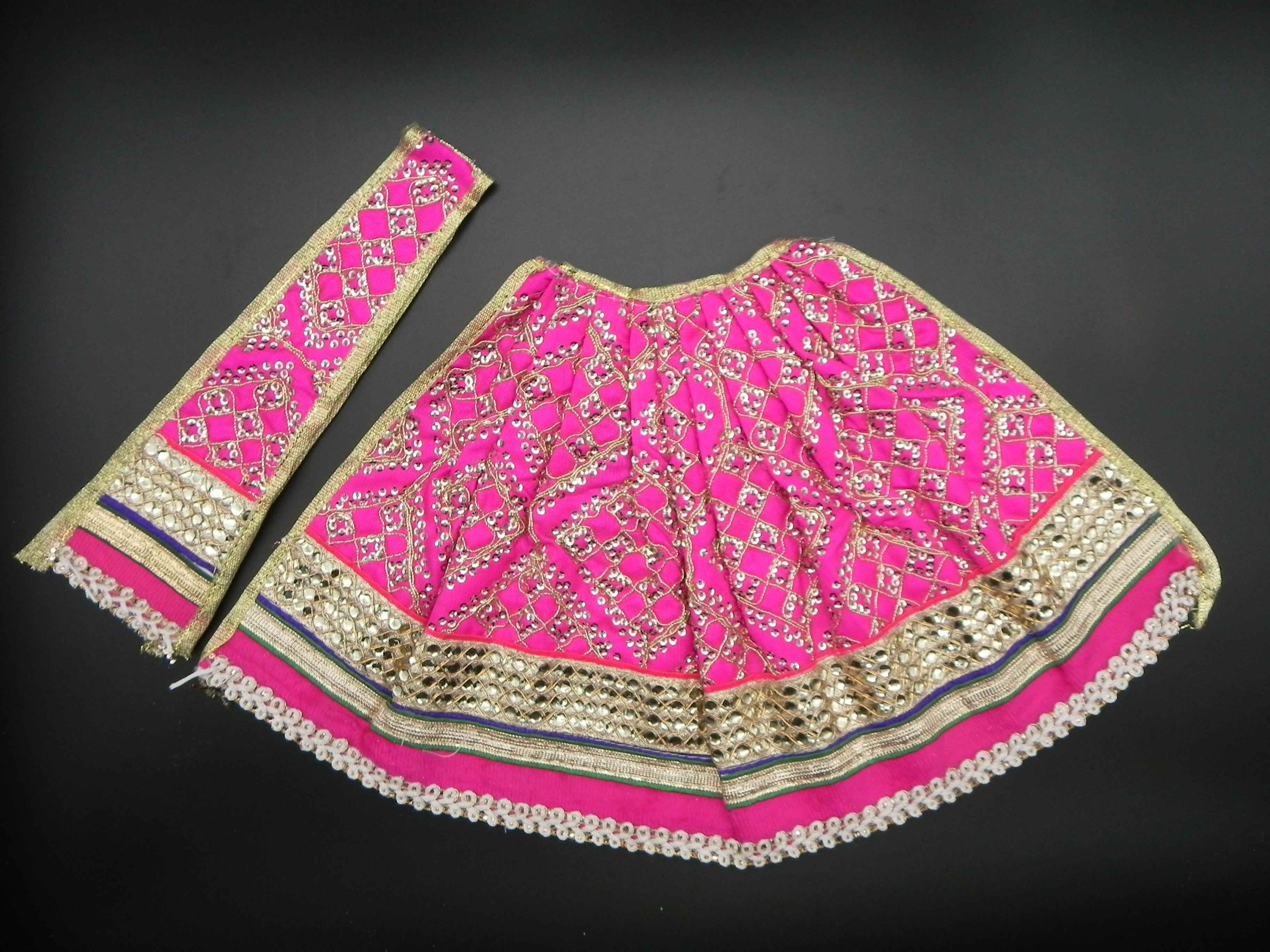 Diamond Fan Design Lehenga and Patka Set Height-8 inch
