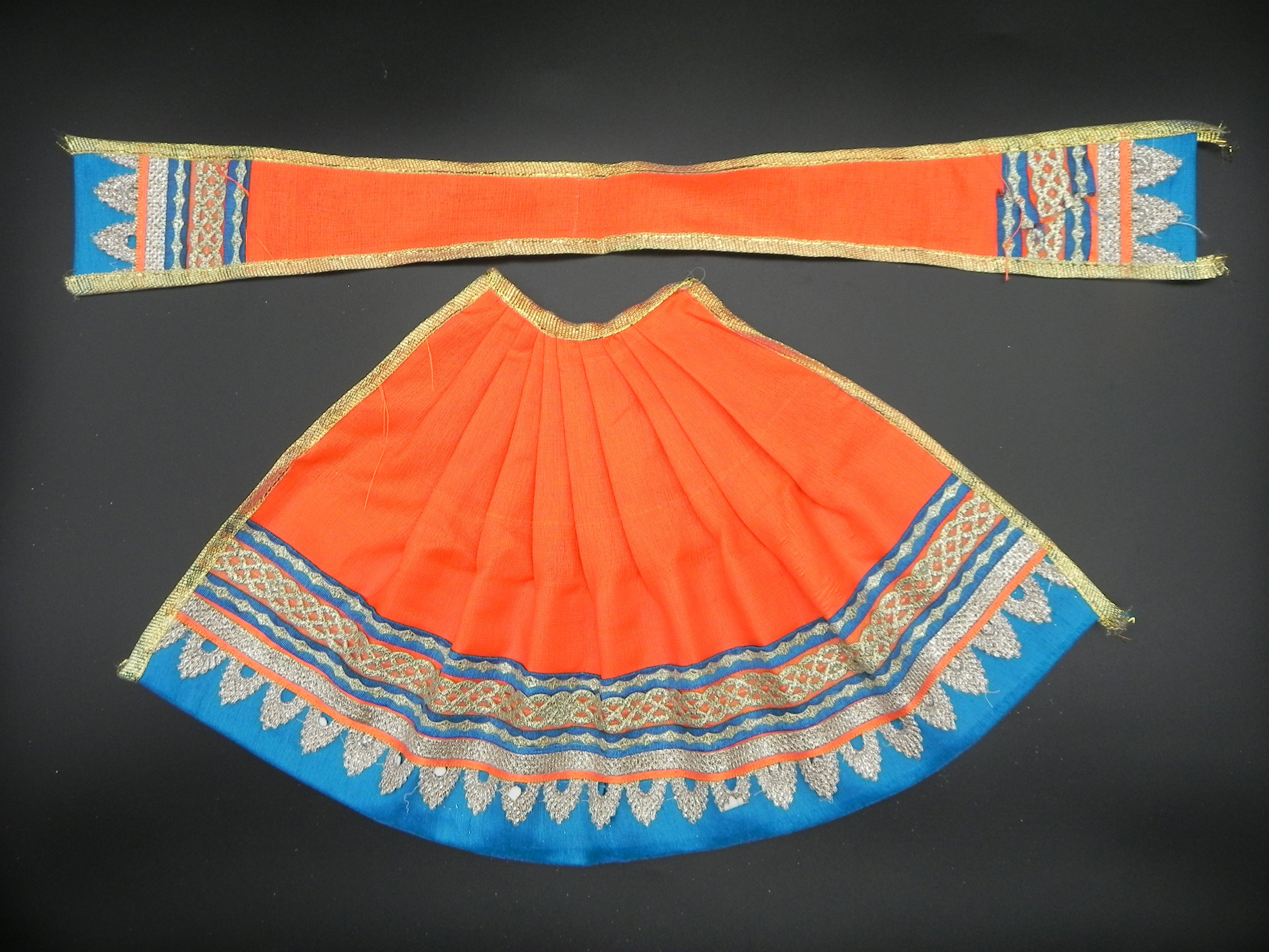 Lehanga and Patka Set with Umbrella Border Height-8 inch