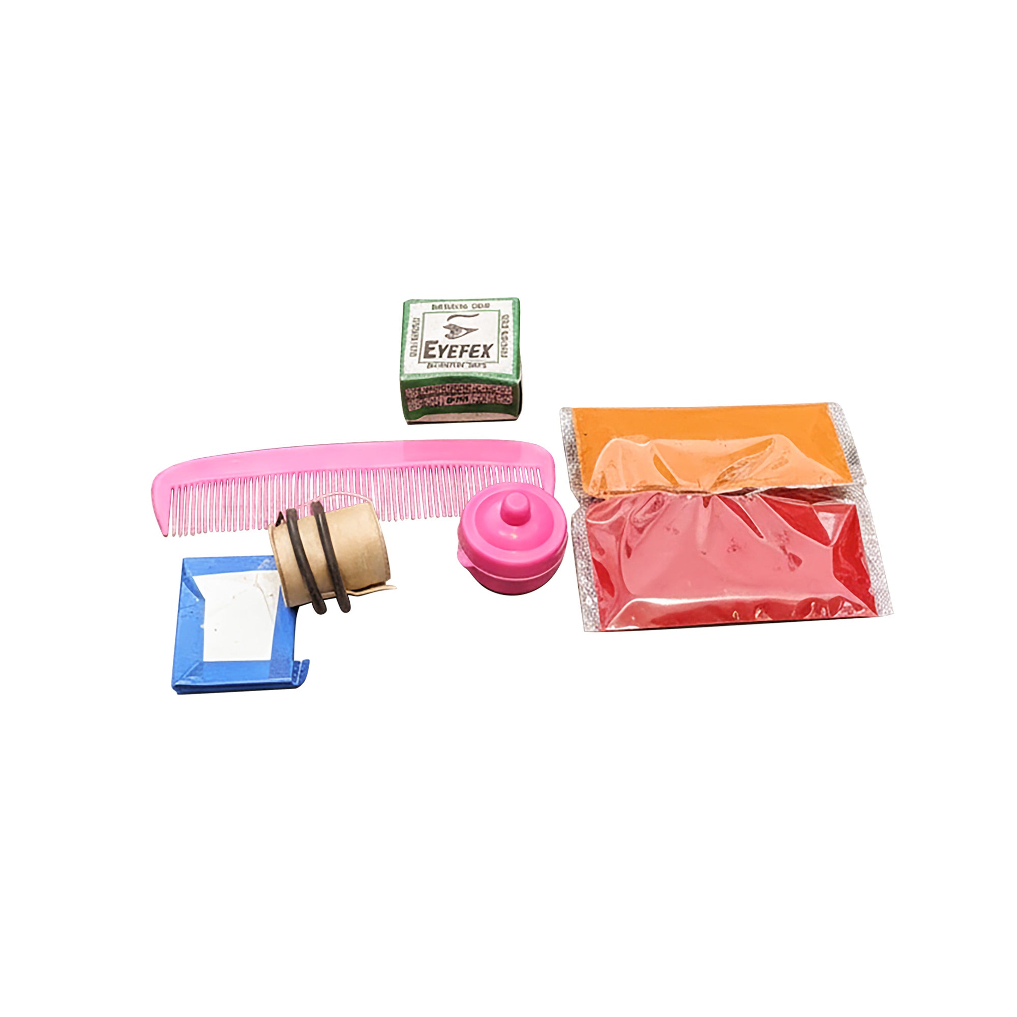 Kumkum sachet and EYEFEX kajal included in traditional Bagina set