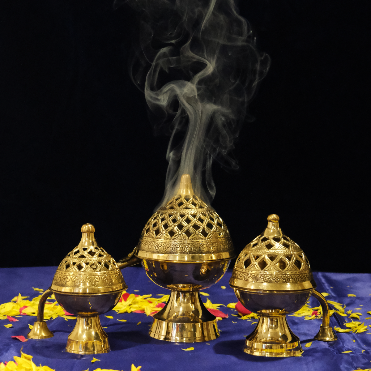 Brass Dhuni/Fumer