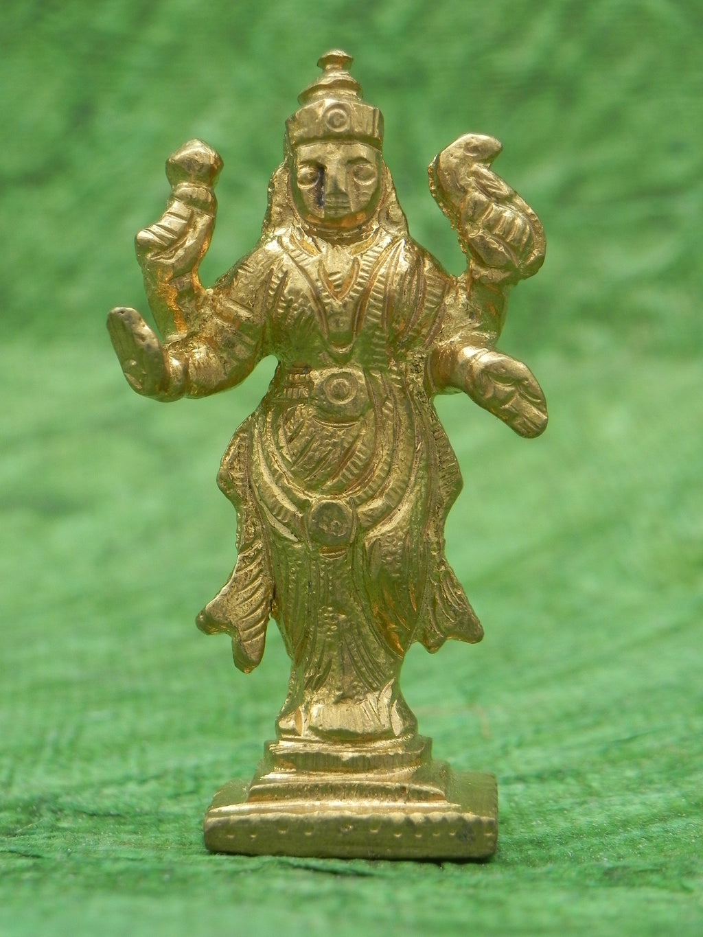 Kanikaparameshwari & Vasavi Idol